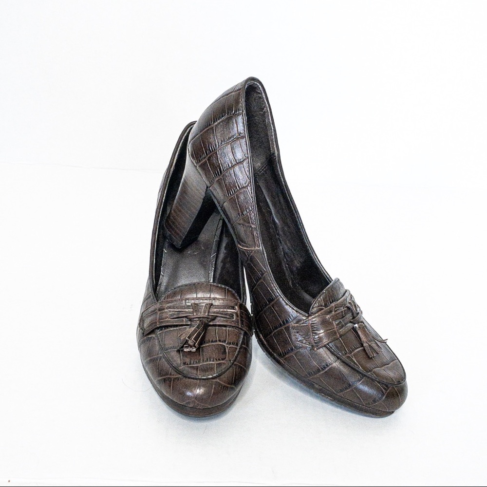 Nine West | Brown Leather Croc Pump - Picture 2 of 5